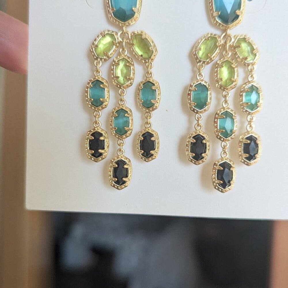 Limited edition Gold Ellie Statement earrings - Picture 2 of 3